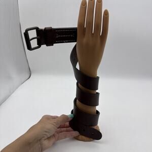 Lands’ End Mens Brown Leather 1.3/8” Wide Belt Size 36 Brass Tone Buckle